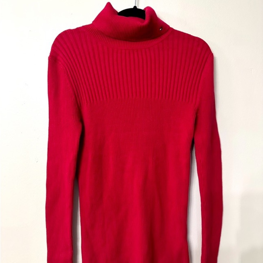 Tommy Hilfiger Turtleneck Long Sleeve Red Ribbed Sweater Size Large GUC - Picture 2 of 8